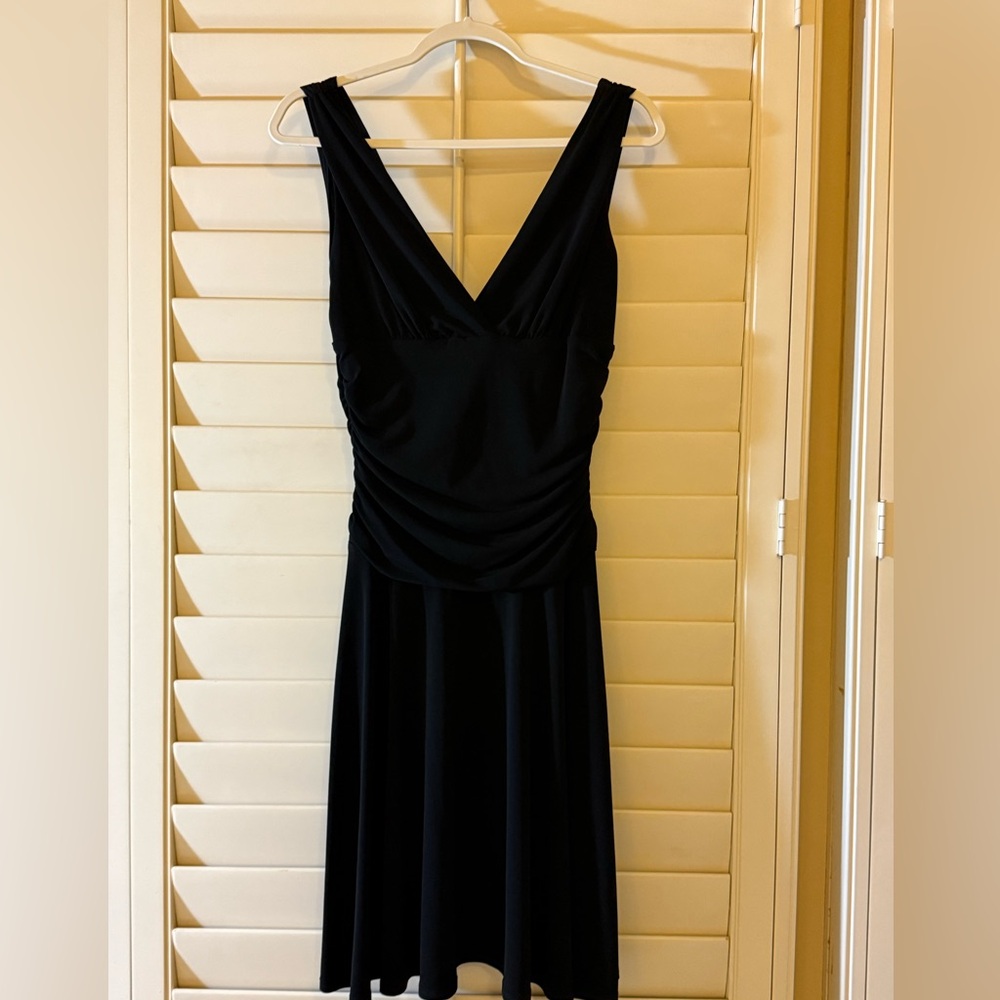Elegant Black Sleeveless Dress